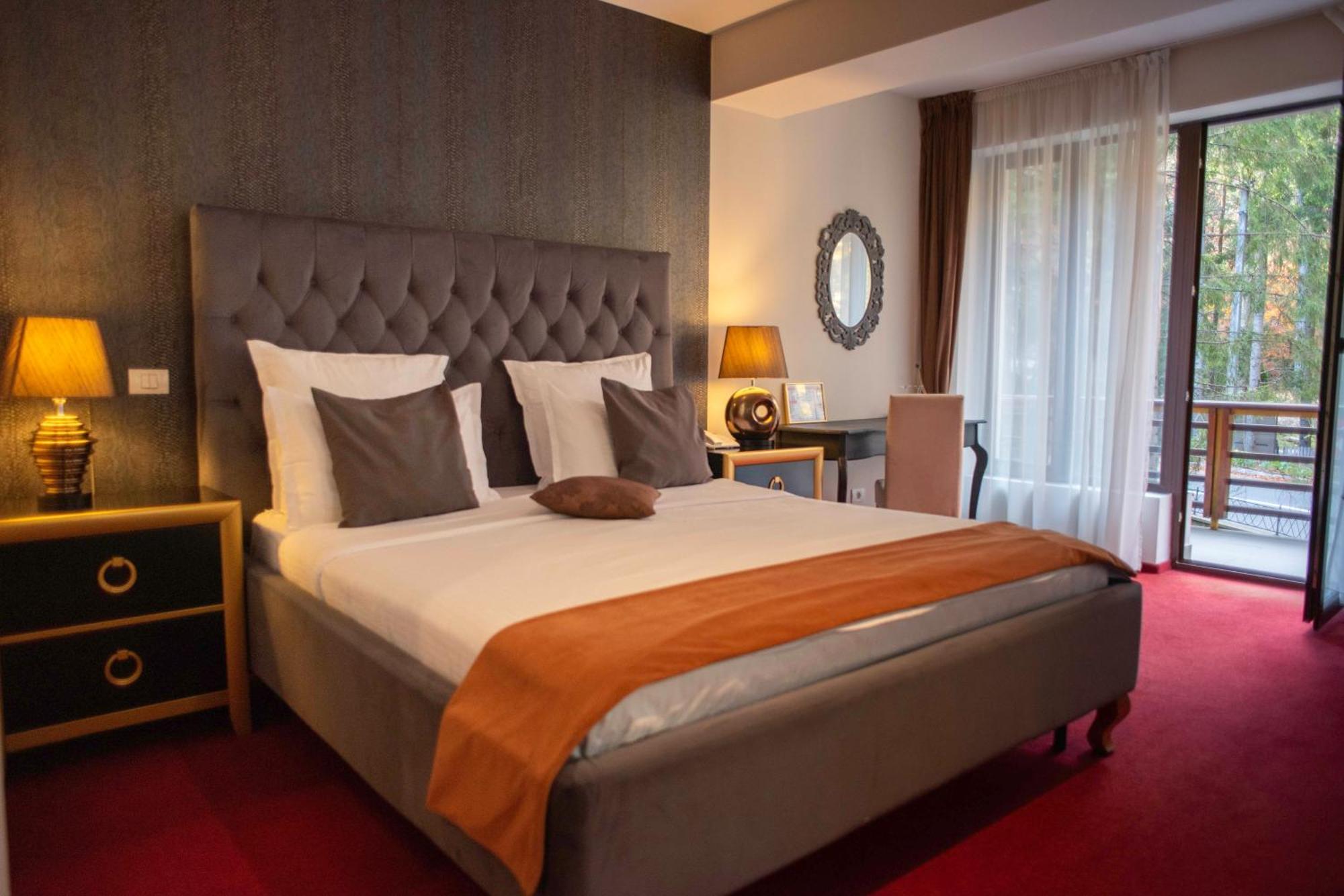 Paj Hotelul Retreat & Spa Sinaia Exteriér fotografie