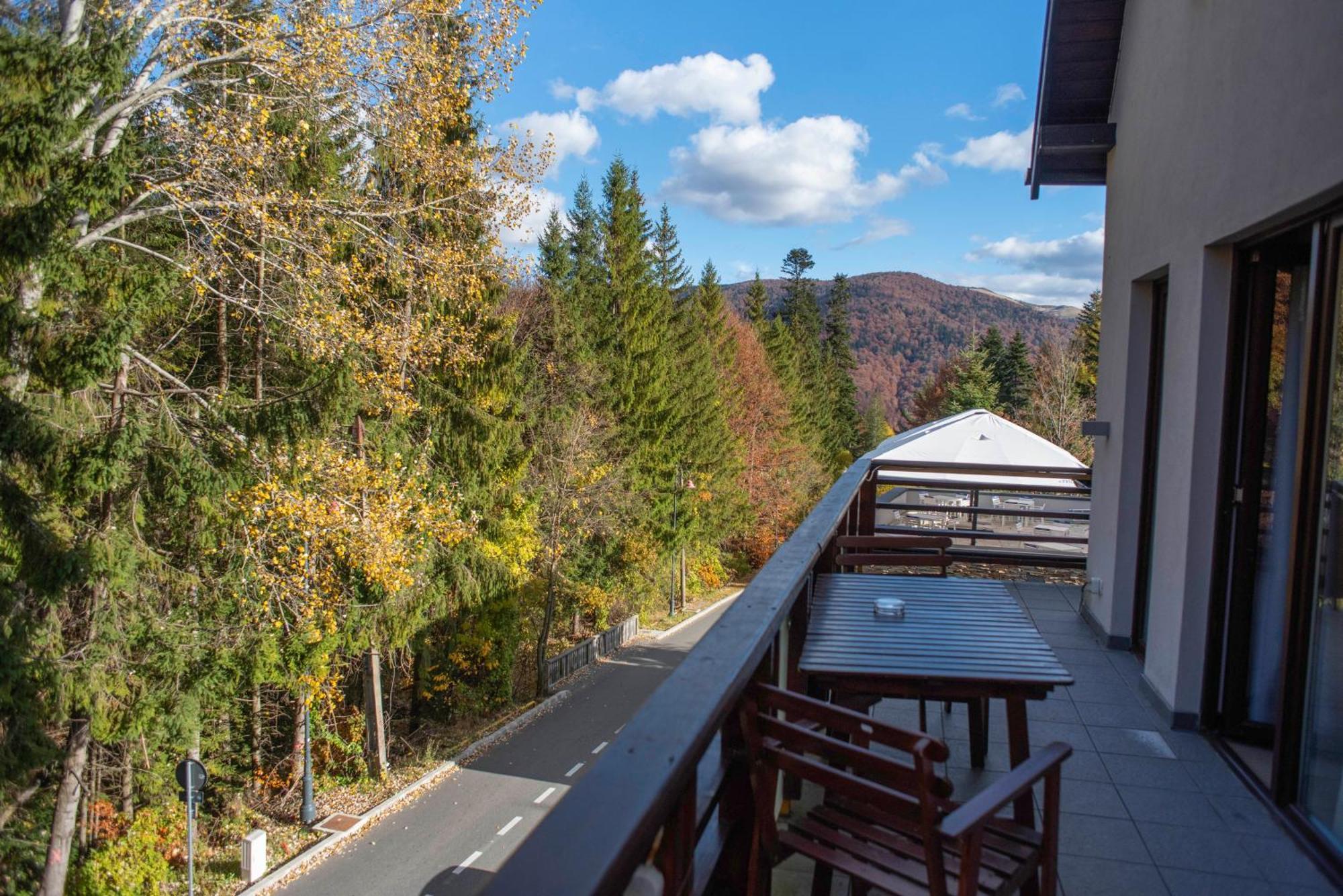 Paj Hotelul Retreat & Spa Sinaia Exteriér fotografie