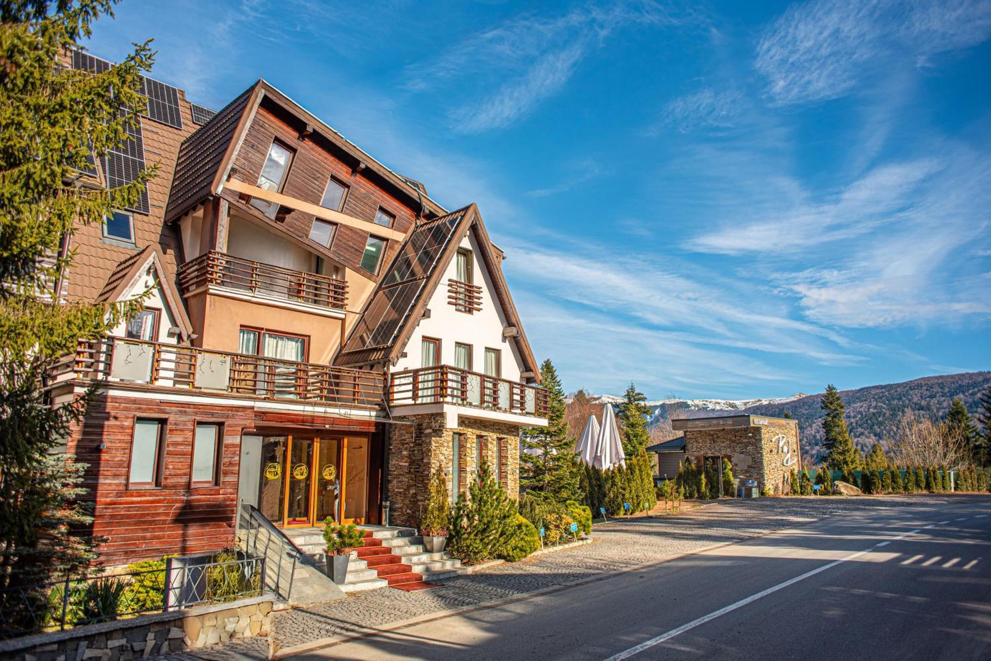 Paj Hotelul Retreat & Spa Sinaia Exteriér fotografie