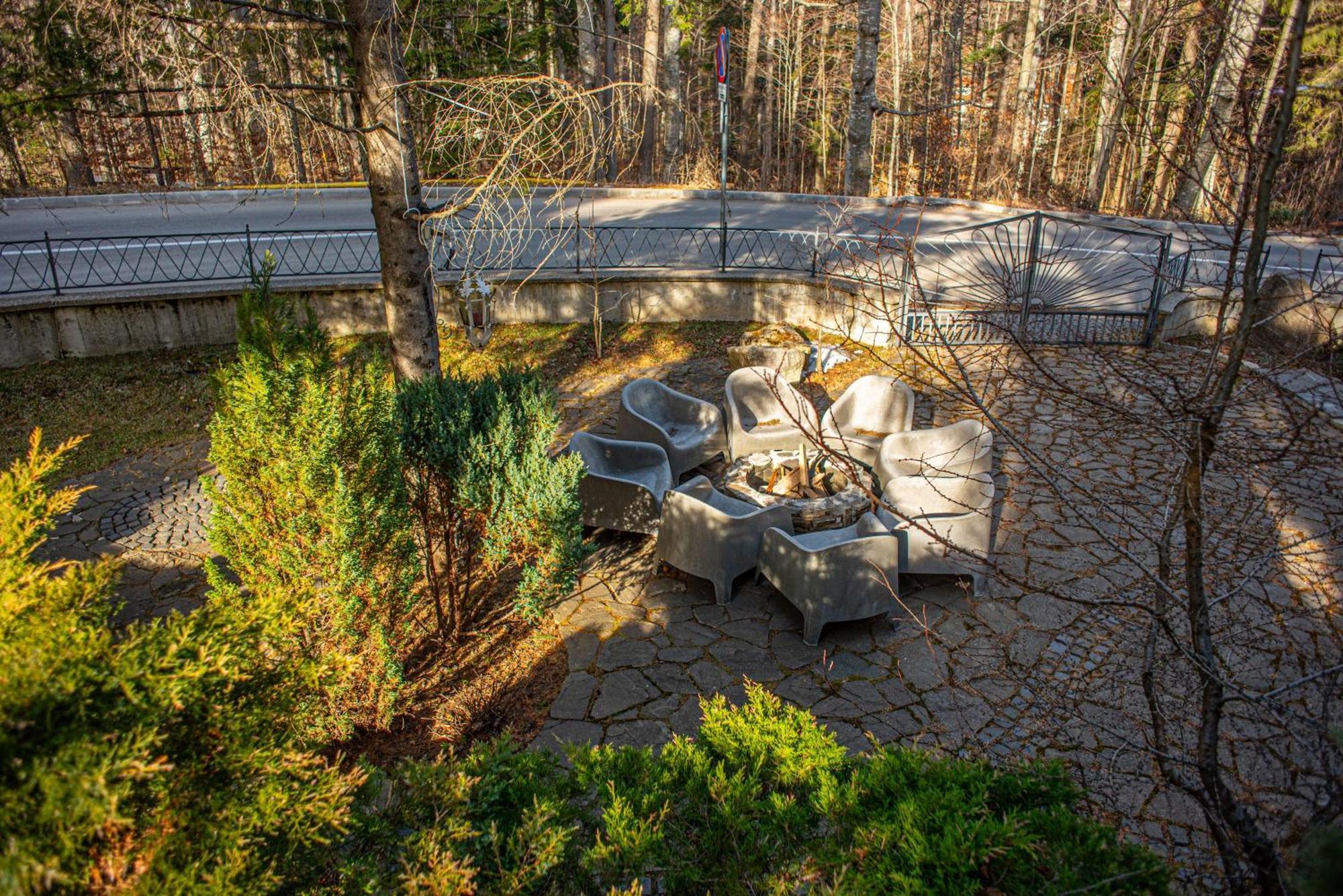 Paj Hotelul Retreat & Spa Sinaia Exteriér fotografie